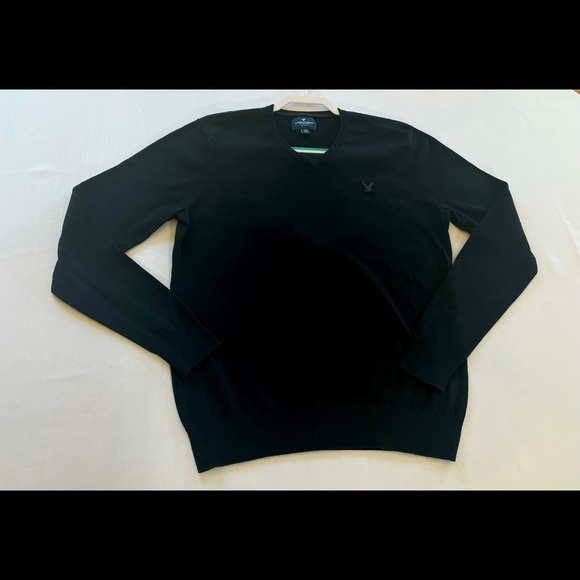 American Eagle Men’s Black V-Neck Long Sleeve Sweater,… - Picture 1 of 7